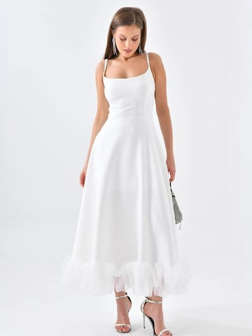 Robe WOMAN VISION en blanc : devant
