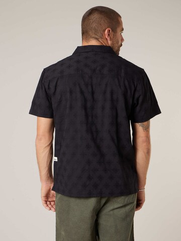 Coupe regular Chemise 'Oscardo' Deeluxe en noir