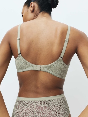 T-shirt Reggiseno di Marks & Spencer in verde