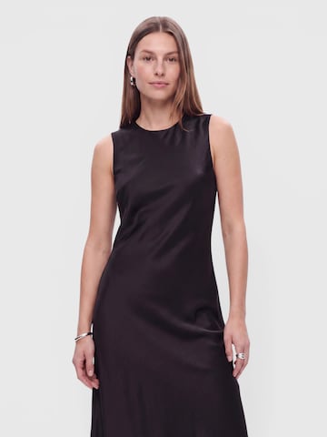 everly® Jurk in Zwart: voorkant