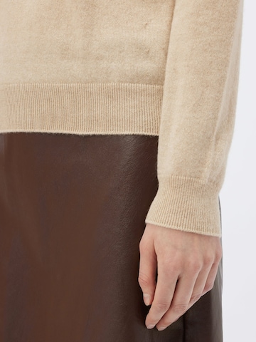 GOBI Cashmere Tröja 'Women's Essential Cashmere Turtleneck Sweater' i beige