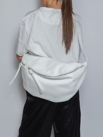 Poche ventrale 'Caelia Plus' Gave Lux en blanc : devant