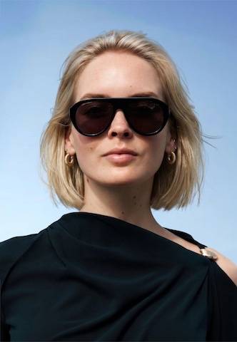 Isabel Bernard Sonnenbrille in Schwarz: Vorderseite