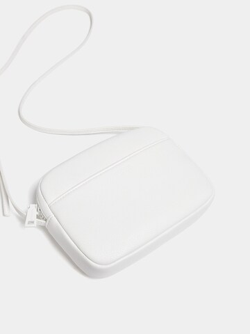 Sac à bandoulière Pull&Bear en blanc