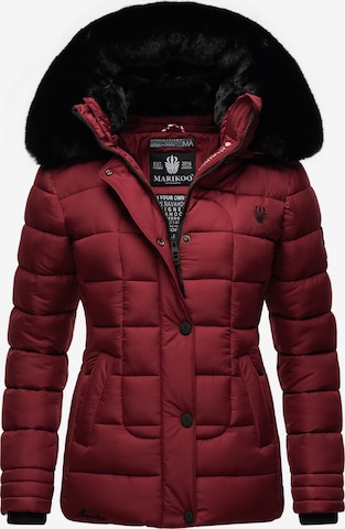 Veste d’hiver 'Qesraa' MARIKOO en rouge : devant