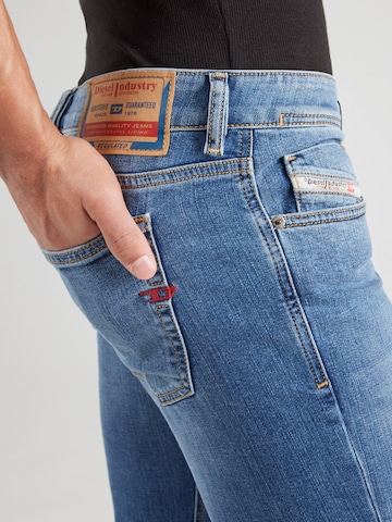 DIESEL Skinny Jeans '1979 SLEENKER' in Blue