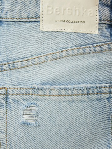 Regular Jeans de la Bershka pe albastru