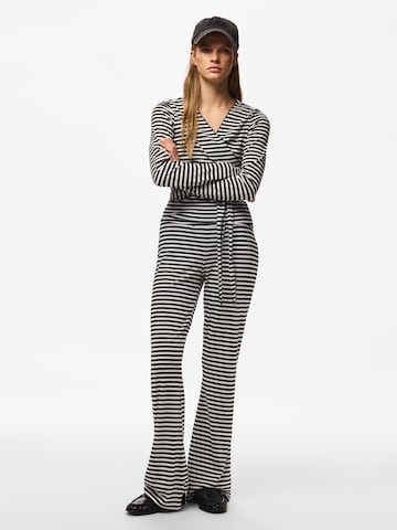 PIECES Flared Trousers 'PCLAYA' in Black
