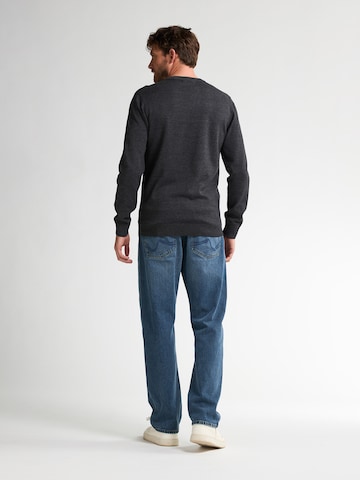 Pullover di Petrol Industries in grigio