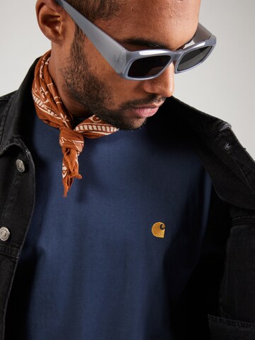 Tricou 'Chase' de la Carhartt WIP pe albastru