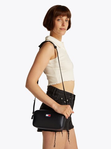 Borsa a spalla 'ESS MUST' di Tommy Jeans in nero
