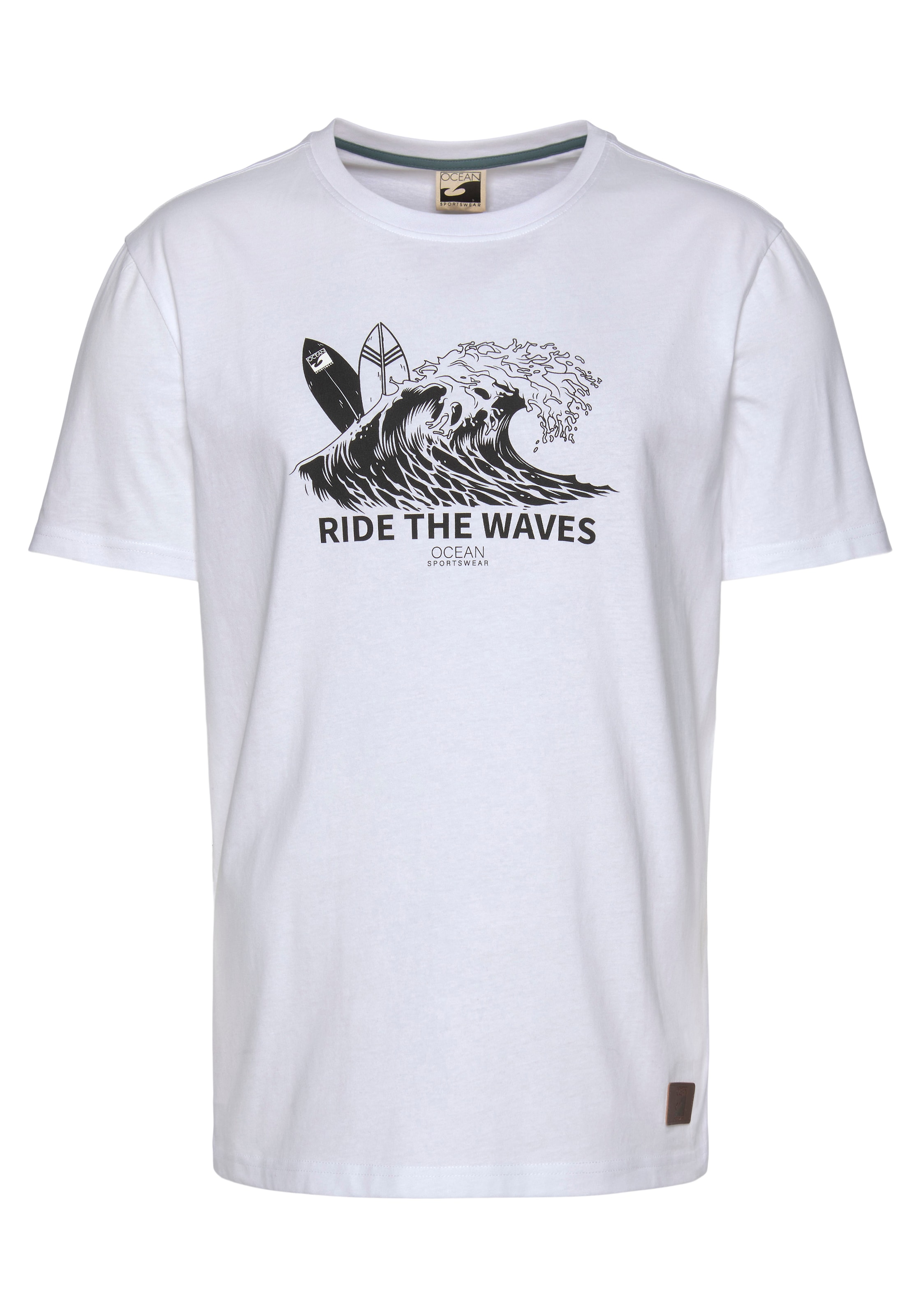 OCEAN SPORTSWEAR Performance Shirt in White: front