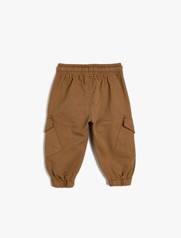 Koton Tapered Broek in Bruin