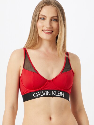 Sutien costum de baie Calvin Klein Swimwear pe roșu ruginiu / negru / alb, Vizualizare model