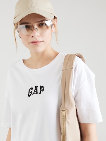 GAP Μπλουζάκι σε λευκό