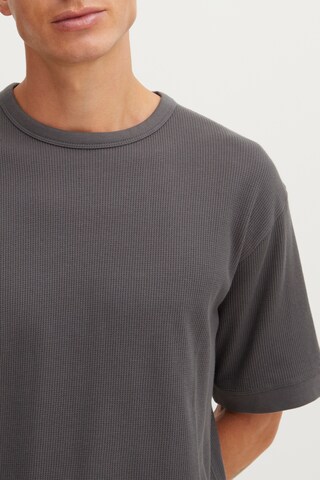 11 Project T-Shirt in Grau