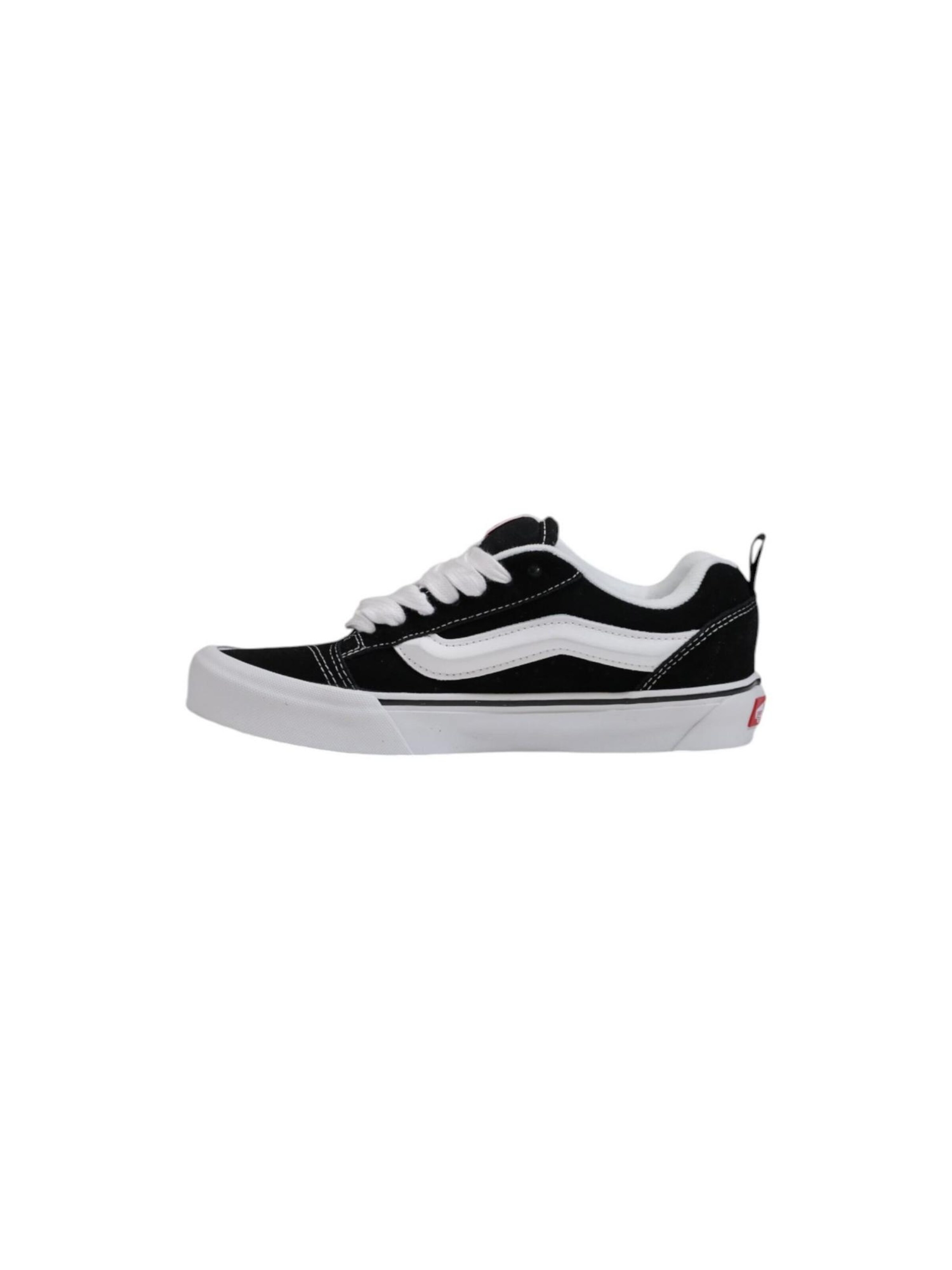 Sneaker bassa 'Knu Skool Unisex VN0009QC6BT1' di VANS in nero