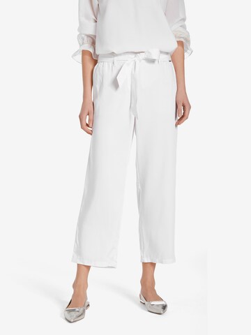Marc Cain Wide leg Pants in White: front