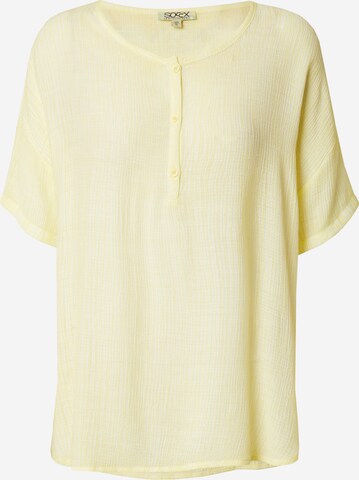 Soccx - Blusa em amarelo: frente