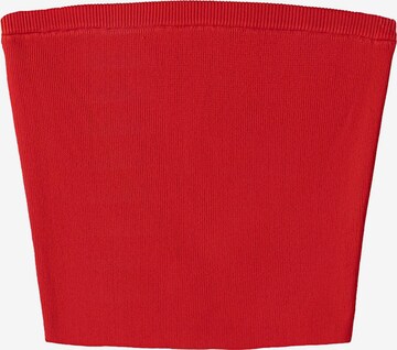 Top di Bershka in rosso: frontale