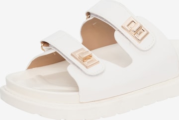 Mule Salinyang en blanc : devant