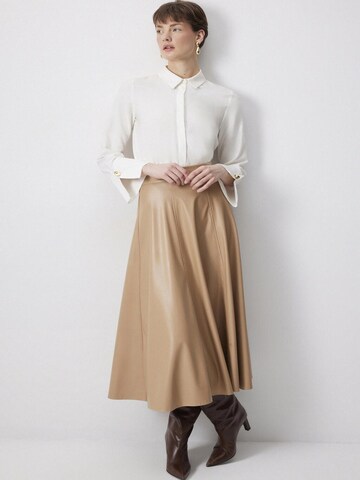 Jupe Touche Prive en beige : devant