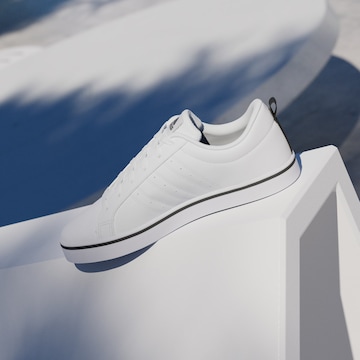 Sneaker low 'VS Pace 2.0' de la ADIDAS SPORTSWEAR pe alb