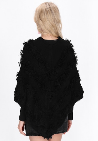 IZIA - Capa em preto