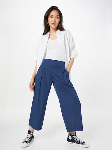 BRAX Wide leg Pleat-Front Pants 'Maine' in Blue