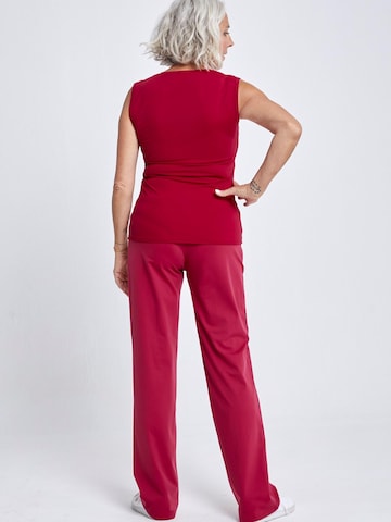 Haut de sport 'Loose Fit V-Neck' SPORTKIND en rouge