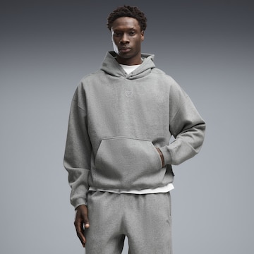 PUMA Sporttrui in Grijs: voorkant