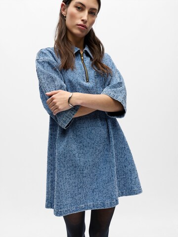 OBJECT Mekko värissä sininen