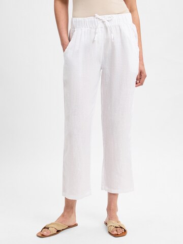 Marie Lund Loose fit Pants in White: front