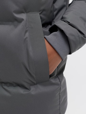 Jack & Jones Junior Between-Season Jacket 'JJKAITO' in Grey