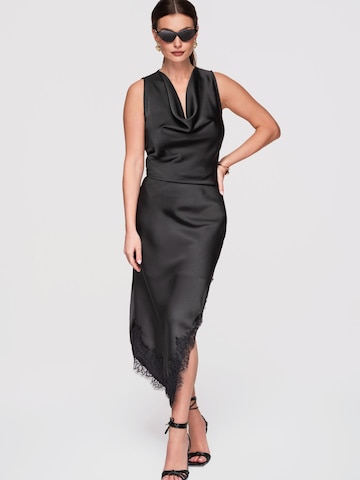 Ombre Skirt in Black