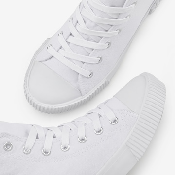 LASCANA High-Top Sneakers in White