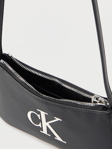 Calvin Klein Tasche in Schwarz