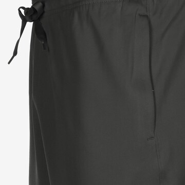 NIKE Regular Workout Pants 'Strike 22' in Black