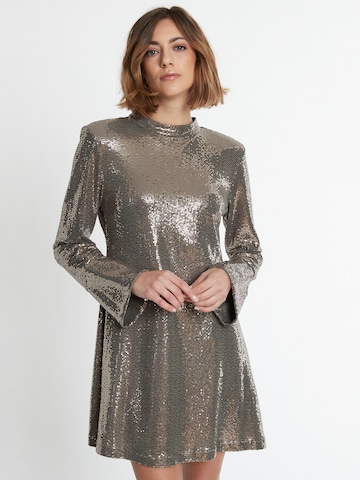 Ana Alcazar Avondjurk 'Sagali' in Zilver: voorkant