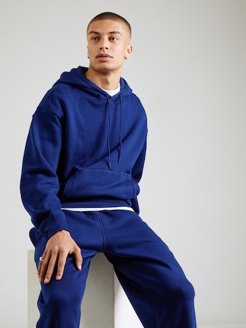 Nike Sportswear Sweatshirt 'CLASSICS' in Blau: Vorderseite