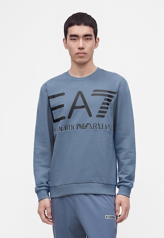 EA7 Emporio Armani Sweatshirt 'TRAIN LOGO SERIES' i blå: framsida