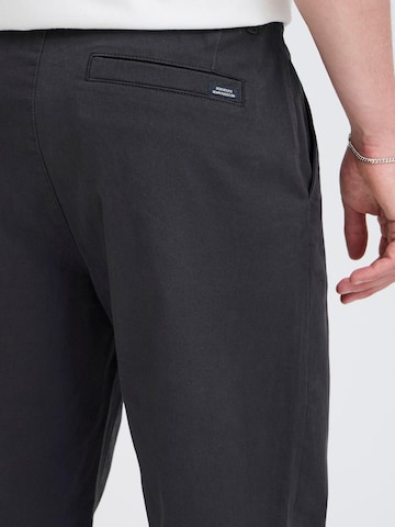 Largi Pantaloni eleganți 'BHNATAN' de la BLEND pe albastru