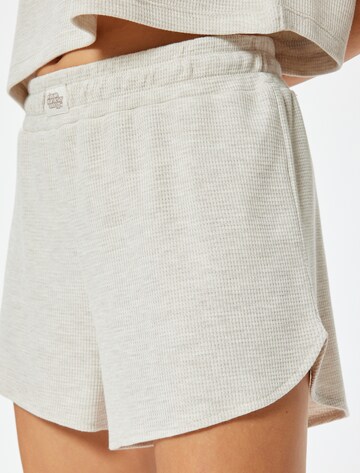 Koton Loosefit Shorts in Beige