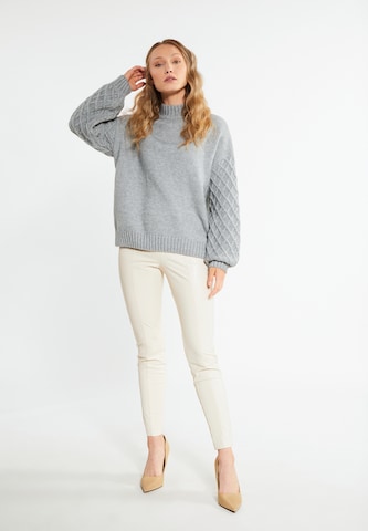 Pullover di RISA in grigio