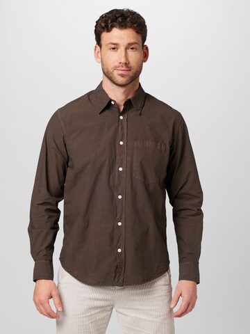 Coupe regular Chemise 'Algot' NORSE PROJECTS en marron : devant