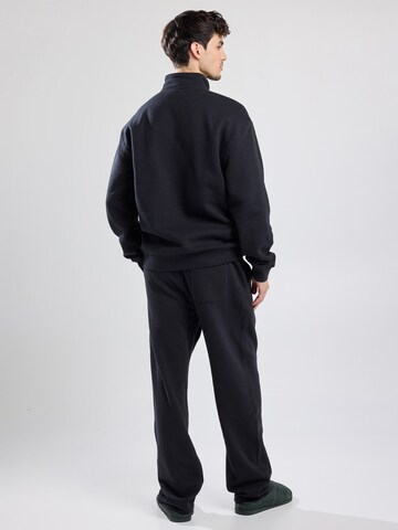 America Today Sweatshirt in Black