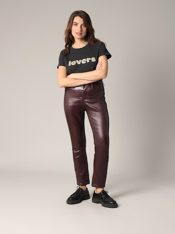 Coupe slim Pantalon 'Lysie' Deeluxe en rouge