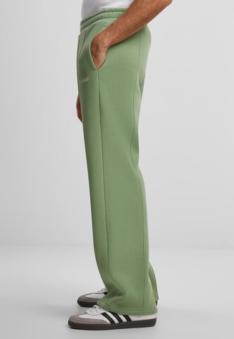 Loosefit Pantalon Prohibited en vert