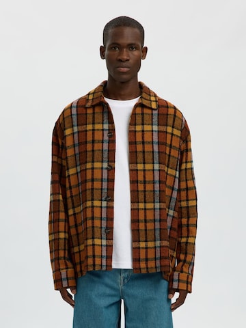 Comfort fit Camicia di SELECTED in giallo: frontale