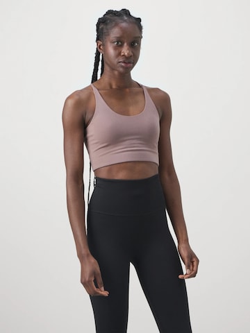 Haut 'Float' Girlfriend Collective en beige : devant